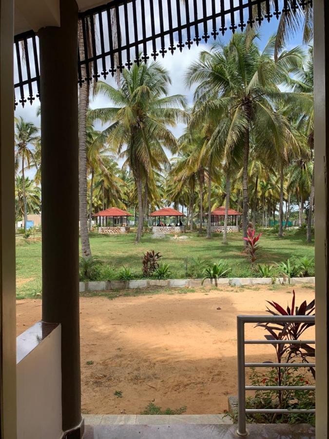 Thumbe Goodu Resort Yadiyur Exterior photo